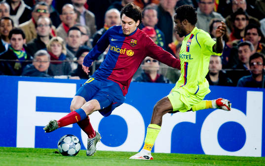 Lionel Messi, Barcelona, Jean Makoun, Lyon