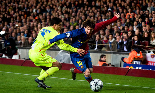 Ederson, Lyon blir uppsnurrad av Lionel Messi, Barcelona