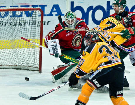 Linus Omark, Luleå. Johan Holmqvist, målvakt, Frölunda