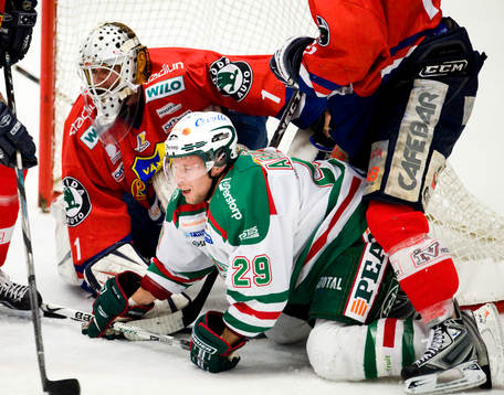 Christoffer Bengtsberg, målvakt och Chris Abbott, Rögle
