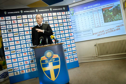 Bläddra bland fler bilder av Fotboll, Presskonferens