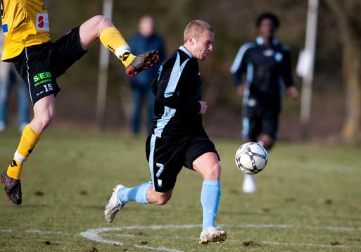 Daniel Larsson, Malmö springer ifrån Robin Cederberg,