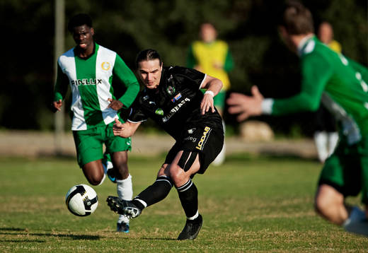 Nordin Gerzic, Örebro, passar
