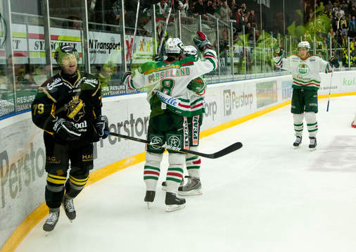 Mathias Porseland, Rögle gör 3-0 målet. Jubel i Rögle.