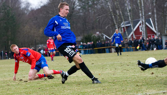 Mål, Marcus Pode gör sitt andra mål när han glider ur