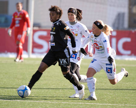 Elaine Moura, Umeå