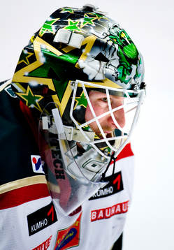 Johan Holmqvist, målvakt