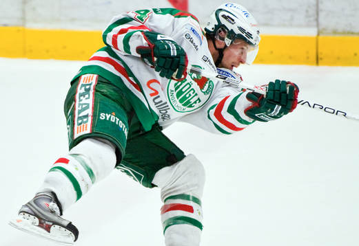 Cam Abbott, Rögle gör 4-2 i tom kasse