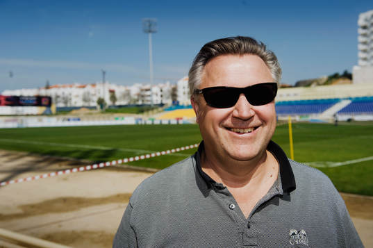 Träning på Estadio Antonio Coimbra da Mota i Estorilo
