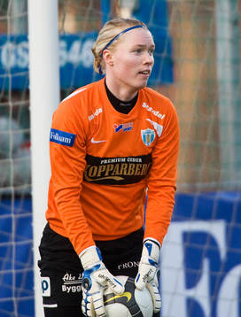 Hedvig Lindahl, målvakt