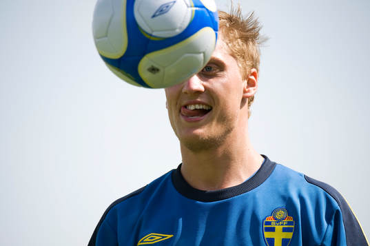 Pär Hansson slickar sig om munnen och drömmer om EM på
