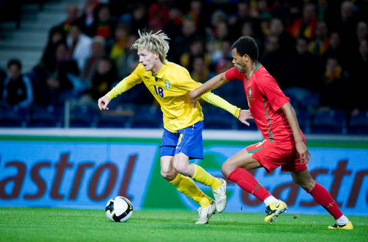 Bläddra bland fler bilder av Fotboll, VM-Kval, Portugal - Sverige