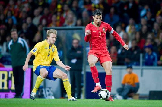 Adam Johansson, Sverige avaktande på Ronaldo, Portugal