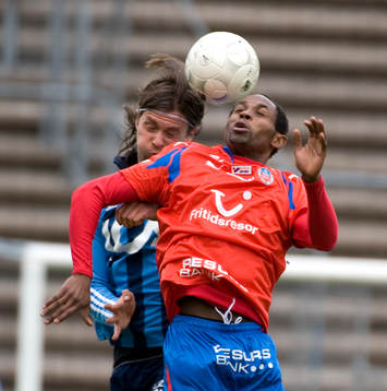 Rene Makondele, Helsingborg i nickduell med Peter