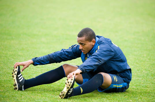 Walid Atta stretchar