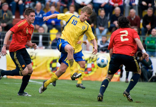 Javi Garcia jagar Pontus Wernbloom