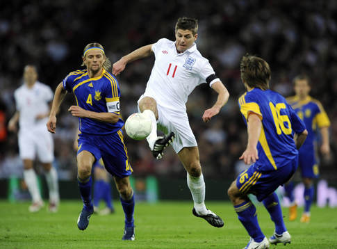 Steven Gerrard, England och Anatoliy Tymoshchuk, Ukraina