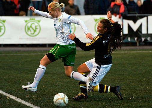 Annica Svensson, Hammarby och Emelie Karlssson Wedin, AIK