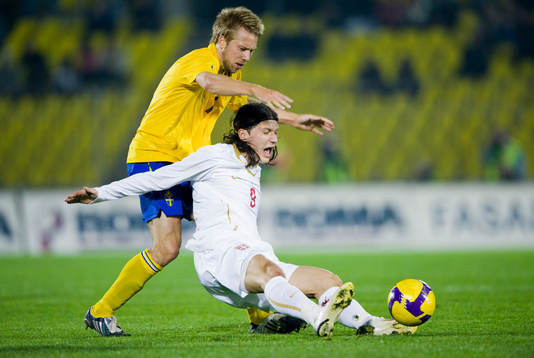 Adam Johansson, Sverige tar hand om Marko Pantelic, Serbien