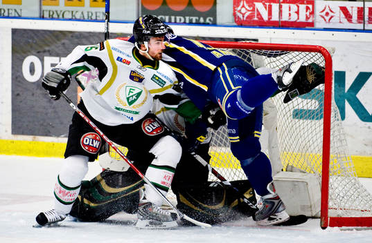 Dominik Granak, Färjestad, Nicholas Angell, HV71