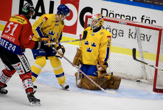 Johan Fransson och Mattias Modig, målvakt Sverige och Ryan