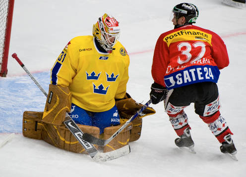 Mattias Modig, målvakt, Sverige och Ivo Rüthemann, Schweiz