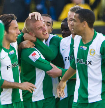 0-1 Emil Johansson som grattas. Jubel