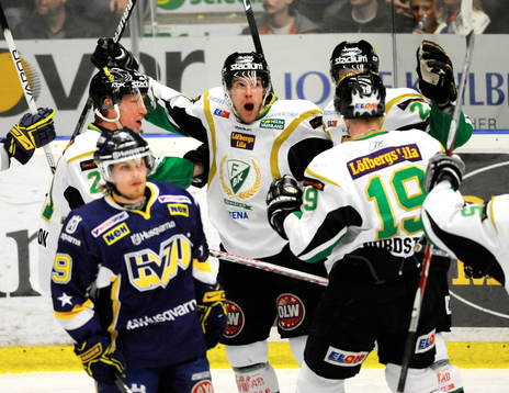 Jonas Holös, Färjestad, jubel, Mattias Tendeby, depp, HV71