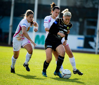 Pavlina Scasna och Nera Smajic, Ldb och Leena Puranen,