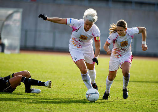 Nilla Fischer och Pavlina Scasna, Ldb