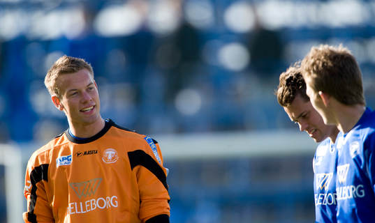 Vad tyckte ni grabbar?, Victor Noring, målvakt, gjorde
