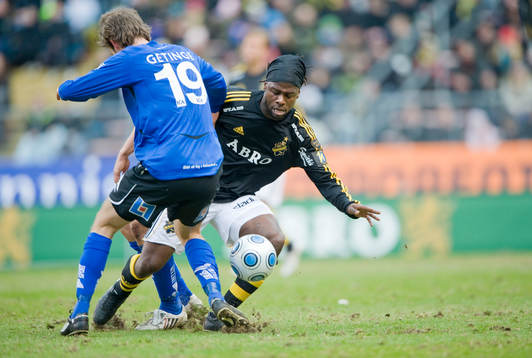 Martin Koyongo-Mutumba, AIK drar Emil Salomonsson, Halmstad