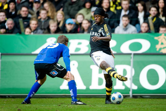 Martin Kayongo-Mutumba, AIK fintar Emil Salomonsson,