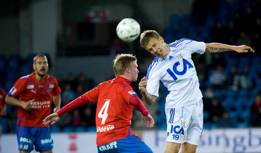 Pontus Wernbloom och Andreas Landgren, nickduell