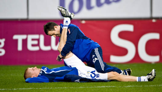 Erik Lund och Jonas Hellberg, fystränare, stretch, skada