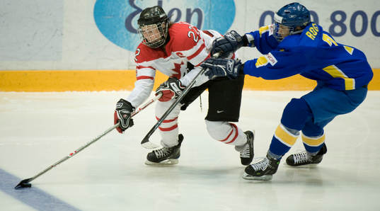 Hayley Wickenheiser, Kanada mot Maria Rooth, Sverige