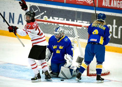 Gina Kingsbury, Kanada jubel