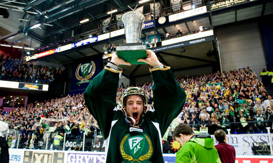 Jonas Gustavsson, målvakt, jubel. Svenska Mästare,