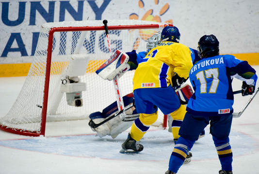 Elin Holmlöv, Sverige gör 2-0