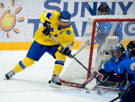 Erika Holst, Sverige