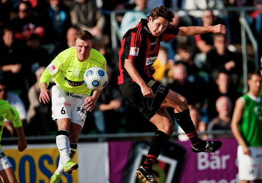 Philip Haglund, Brommapojkarna, vinner en nickduell mot