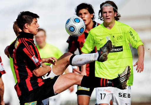 Josef Karlsson, Häcken, och Gabriel Petrovic,