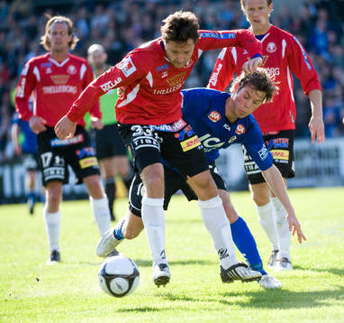 Mattias Nylund jagas av Emil Salomonsson