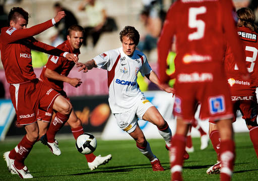 Andi Toompuu, Assyriska, snurrar upp Norrköping-försvaret