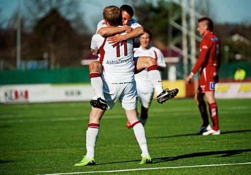 Eddie Moussa och Xhevdet Llumnica, Assyriska, jubel