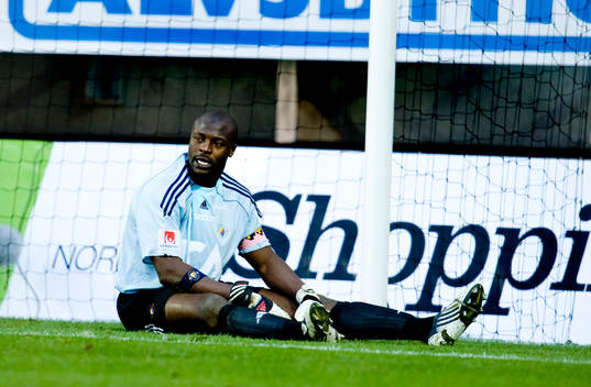 Pa Dembo Touray, målvakt, Djurgården depp