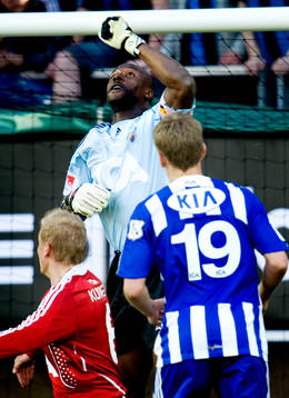 Pa Dembo Touray, målvakt, Djurgården