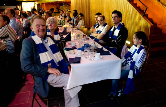 Restaurang Trädgårn, IFK bjuder in folk att äta innan