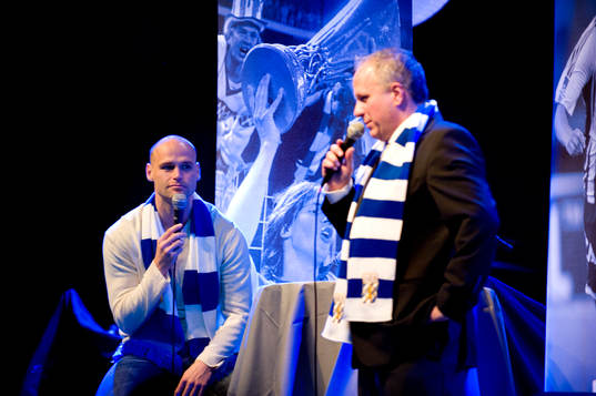Restaurang Trädgårn, IFK bjuder in folk att äta innan
