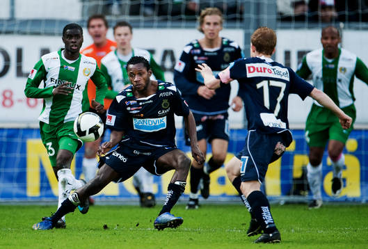 Yannick Bapupa, Gefle, har koll på bollen